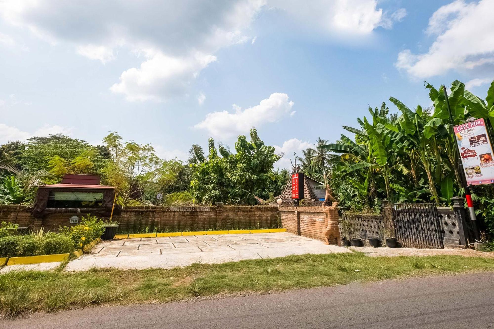 Oyo 3562 Pondok Inspirasi Minggir Klangkapang Exteriér fotografie